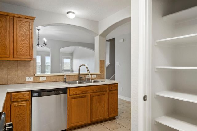 8530 Ruby River Lane, Richmond, TX 77407