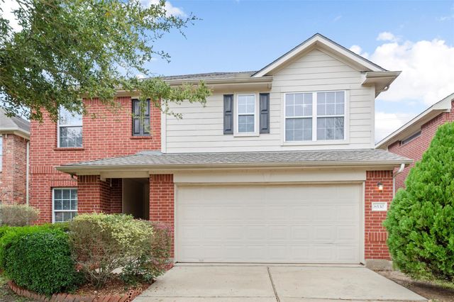 8530 Ruby River Lane, Richmond, TX 77407