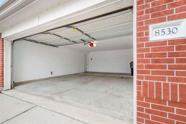 8530 Ruby River Lane, Richmond, TX 77407