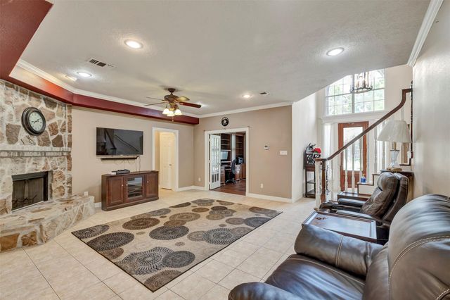 9822 El Chaco Street, Baytown, TX 77521