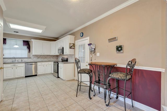 9822 El Chaco Street, Baytown, TX 77521