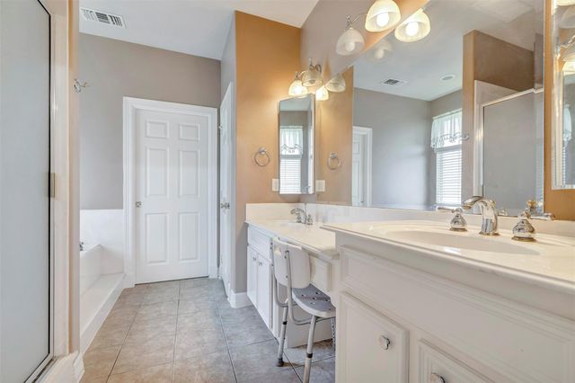 9822 El Chaco Street, Baytown, TX 77521
