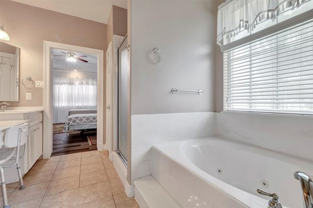 9822 El Chaco Street, Baytown, TX 77521