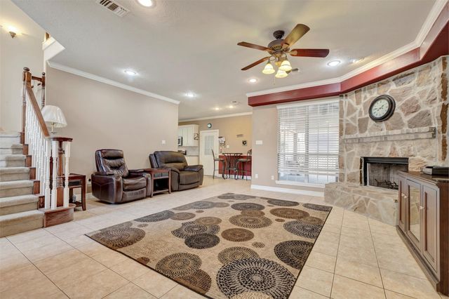 9822 El Chaco Street, Baytown, TX 77521