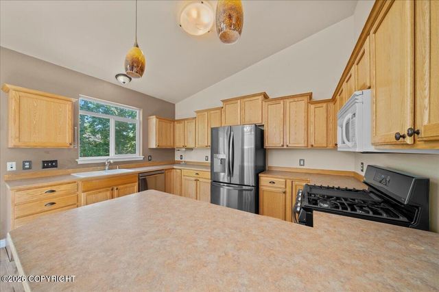 1110 W Granville Street, Palmer, AK 99645