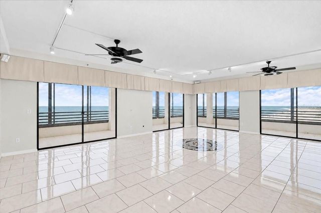 1100 BENJAMIN FRANKLIN DRIVE 802, Sarasota, FL 34236