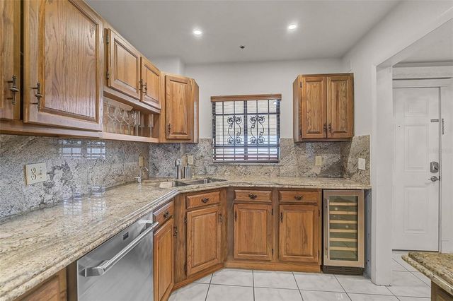 1100 BENJAMIN FRANKLIN DRIVE 802, Sarasota, FL 34236