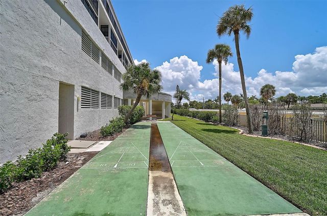 1100 BENJAMIN FRANKLIN DRIVE 802, Sarasota, FL 34236