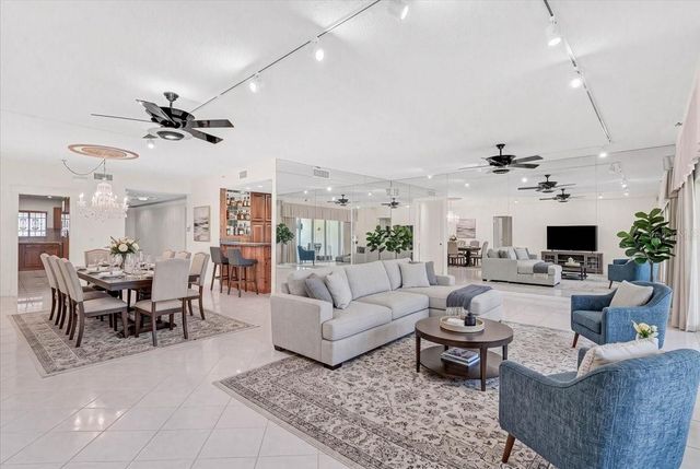 1100 BENJAMIN FRANKLIN DRIVE 802, Sarasota, FL 34236