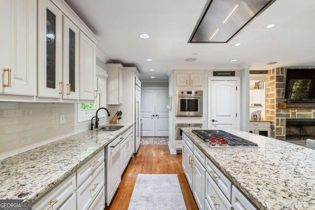 2630 Cove Circle NE, Atlanta, GA 30319