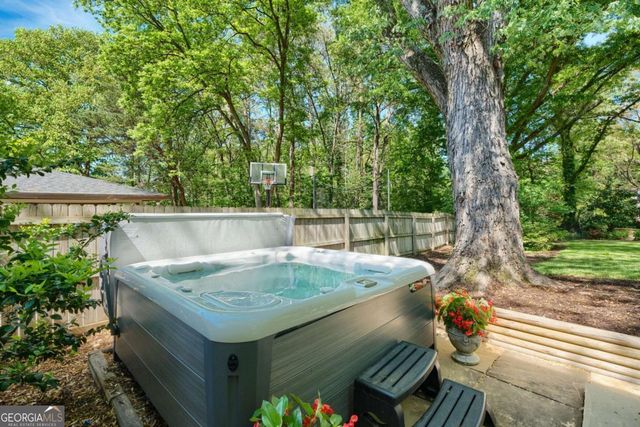 2630 Cove Circle NE, Atlanta, GA 30319