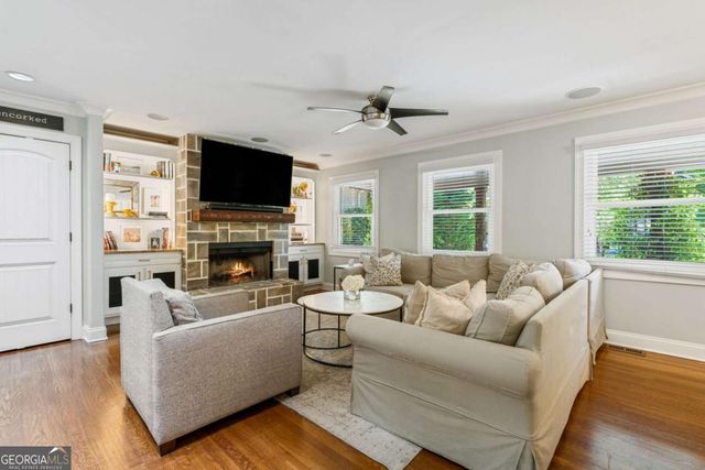 2630 Cove Circle NE, Atlanta, GA 30319