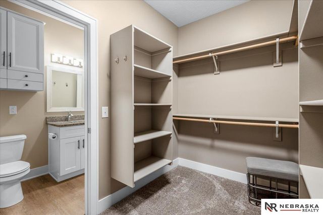 1719 NW 52nd Street, Lincoln, NE 68528