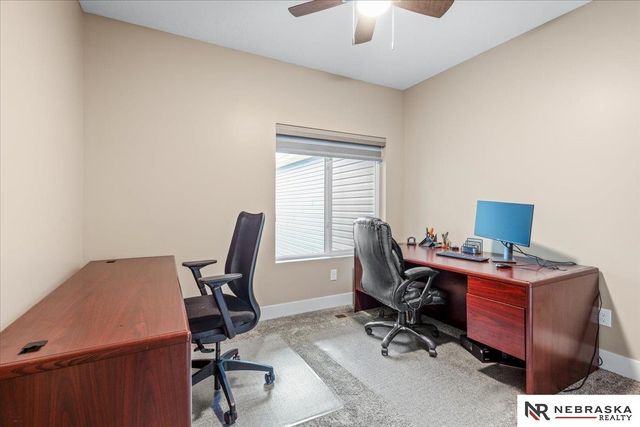 1719 NW 52nd Street, Lincoln, NE 68528