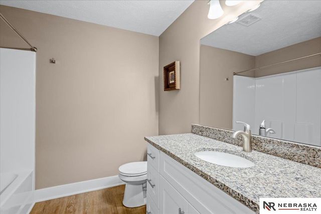 1719 NW 52nd Street, Lincoln, NE 68528