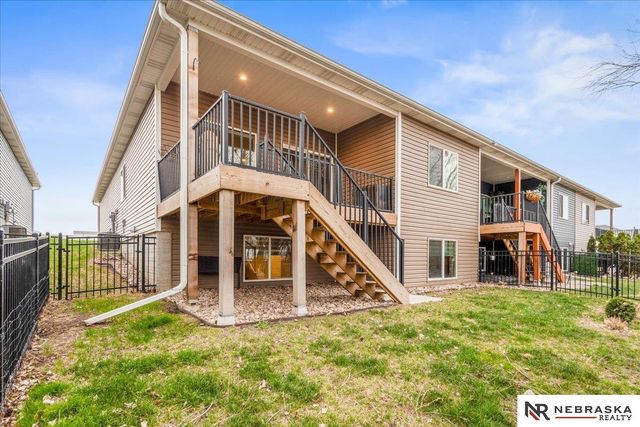 1719 NW 52nd Street, Lincoln, NE 68528