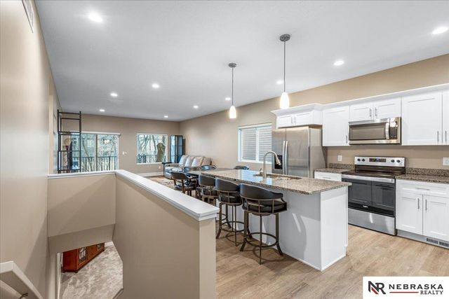 1719 NW 52nd Street, Lincoln, NE 68528