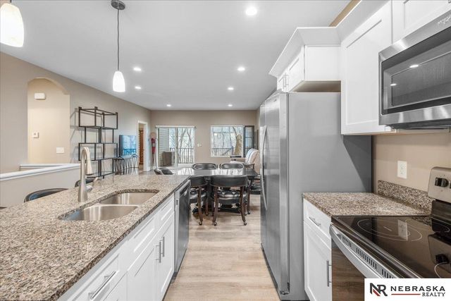 1719 NW 52nd Street, Lincoln, NE 68528