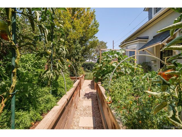 823 32nd St, Denver, CO 80205