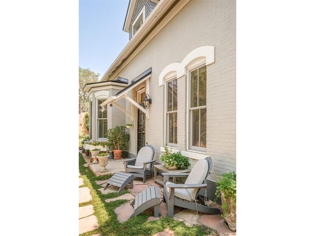 823 32nd St, Denver, CO 80205