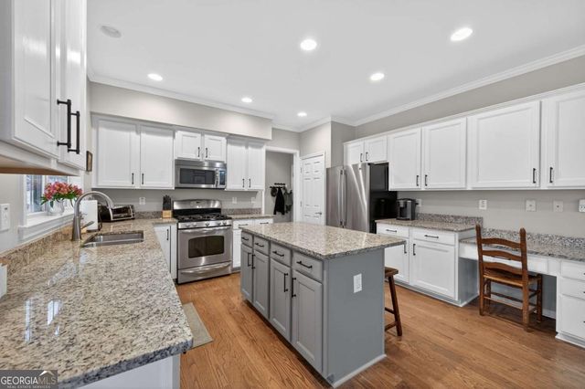 870 Earlham Drive, Suwanee, GA 30024