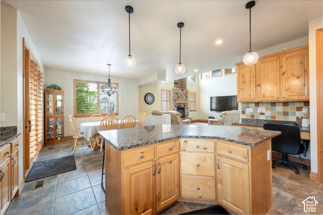 1208 W SADDLE BLUFF DR, Murray, UT 84123