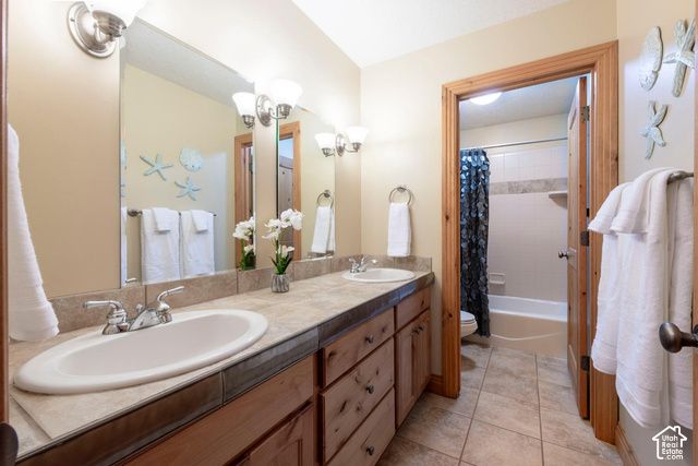 1208 W SADDLE BLUFF DR, Murray, UT 84123