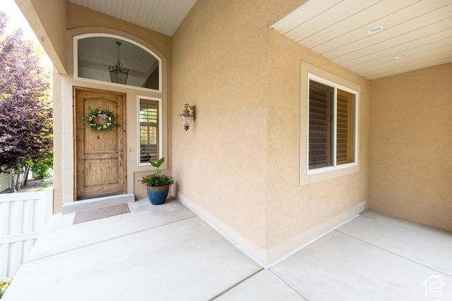 1208 W SADDLE BLUFF DR, Murray, UT 84123