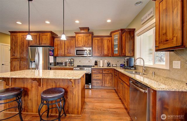 1813 S Sevier Road, Ridgefield, WA 98642
