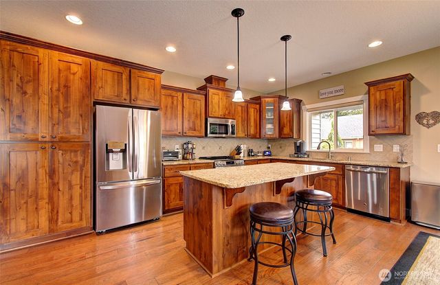 1813 S Sevier Road, Ridgefield, WA 98642