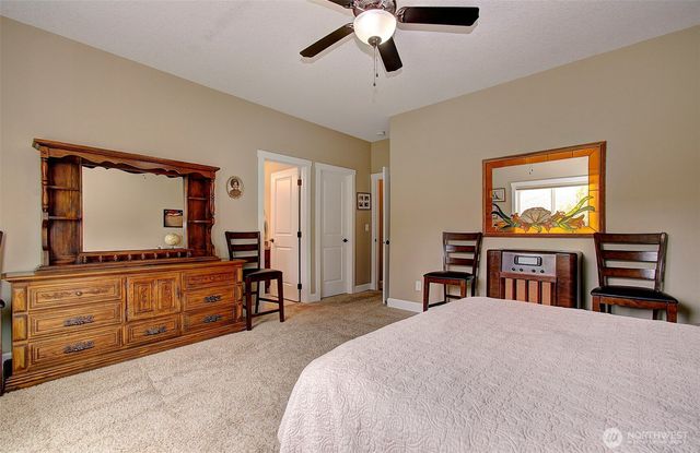 1813 S Sevier Road, Ridgefield, WA 98642