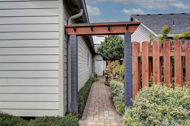 1813 S Sevier Road, Ridgefield, WA 98642