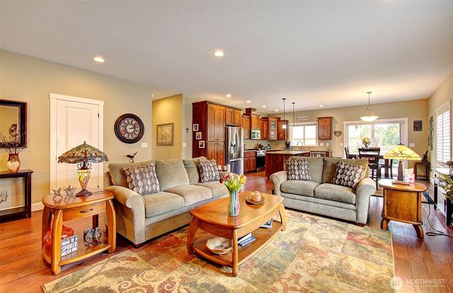 1813 S Sevier Road, Ridgefield, WA 98642