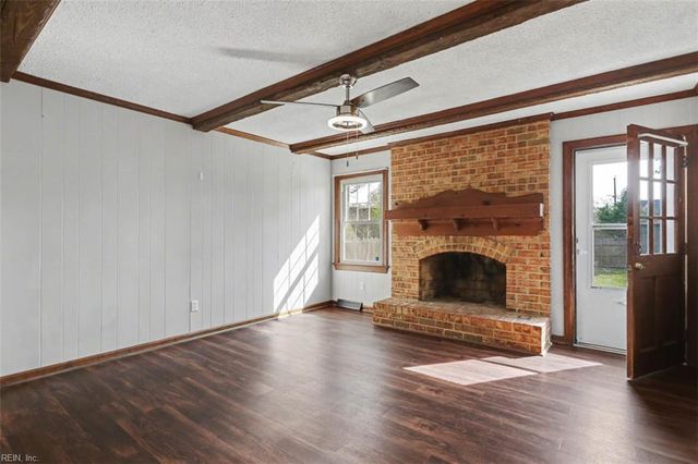 428 Rock DR, Chesapeake, VA 23323