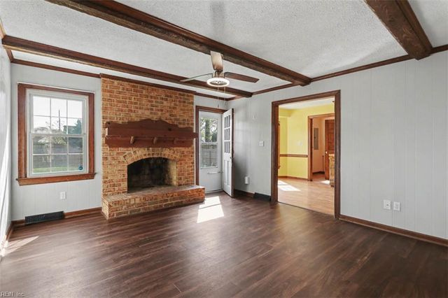 428 Rock DR, Chesapeake, VA 23323