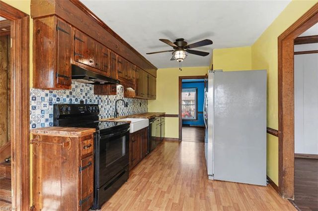 428 Rock DR, Chesapeake, VA 23323