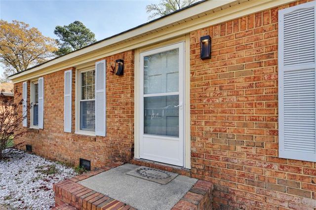 428 Rock DR, Chesapeake, VA 23323