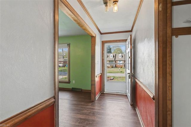 428 Rock DR, Chesapeake, VA 23323