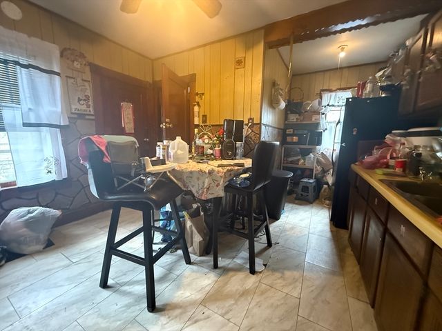 119-121 Middlesex St, Springfield, MA 01109