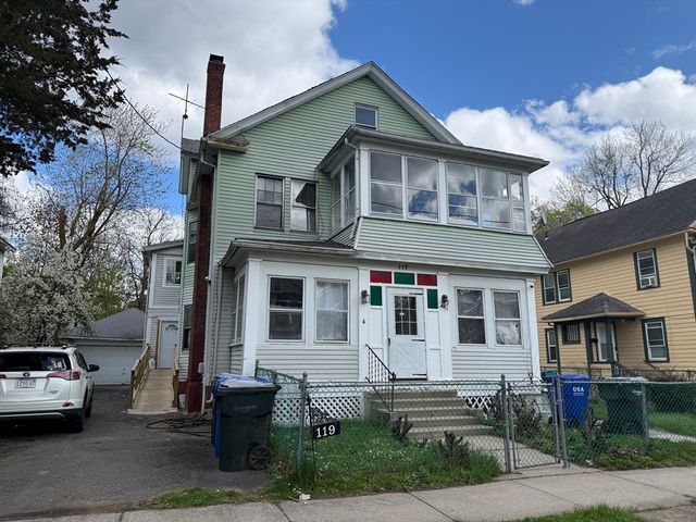 119-121 Middlesex St, Springfield, MA 01109