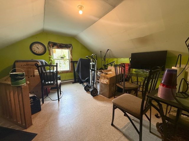 119-121 Middlesex St, Springfield, MA 01109