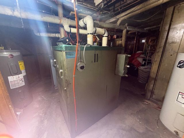 119-121 Middlesex St, Springfield, MA 01109