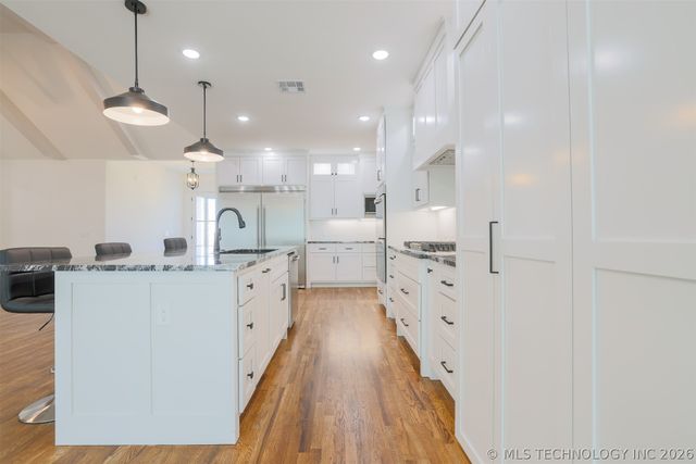 4724 E 177th Place, Bixby, OK 74008