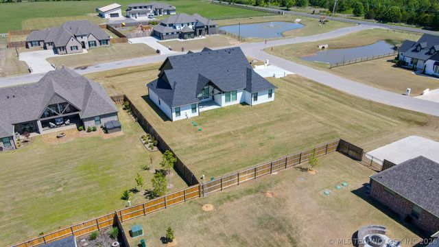 4724 E 177th Place, Bixby, OK 74008