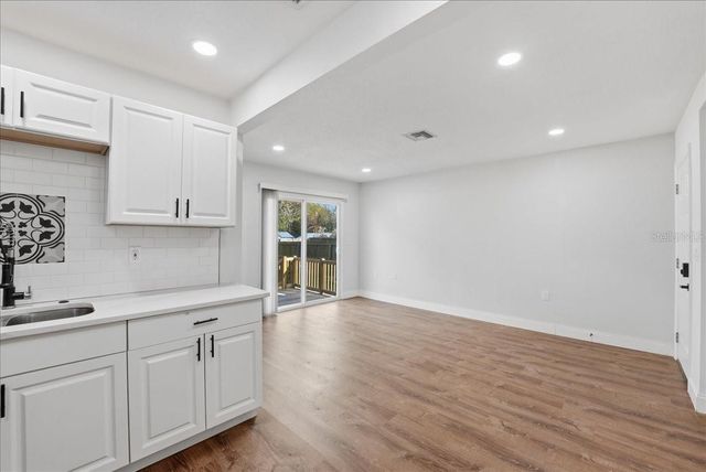 2805 MAYER STREET, Orlando, FL 32806