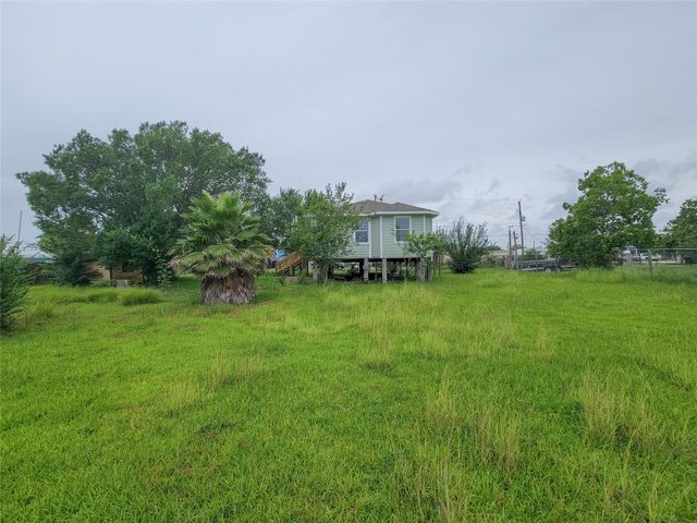 315 20th, San Leon, TX 77539