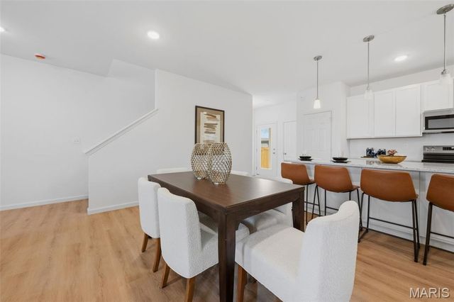 222 Marais Temps Clair Way, St Charles, MO 63301