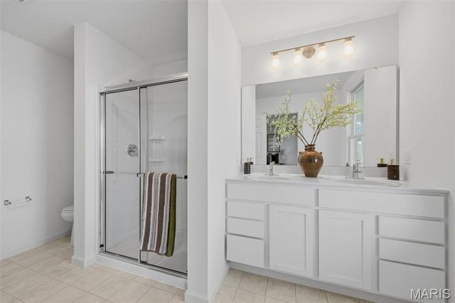 222 Marais Temps Clair Way, St Charles, MO 63301
