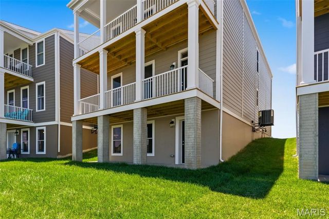 222 Marais Temps Clair Way, St Charles, MO 63301