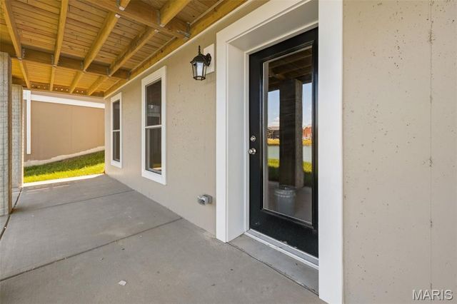 222 Marais Temps Clair Way, St Charles, MO 63301